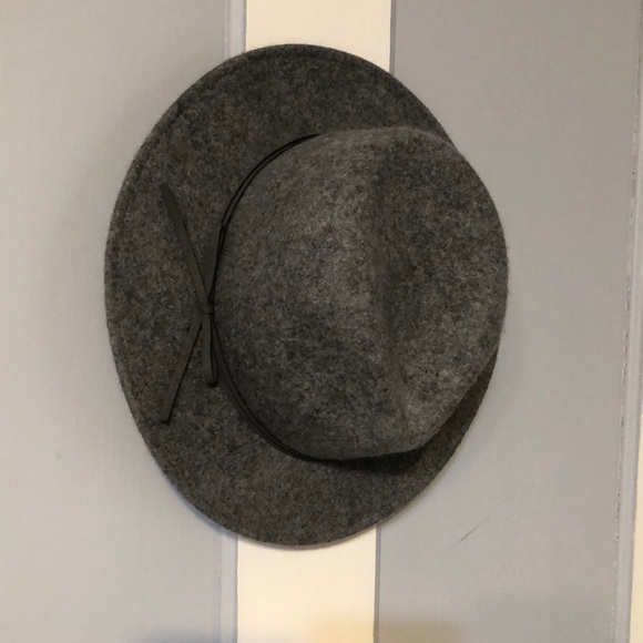 Gray wool hat - Picture 1 of 6